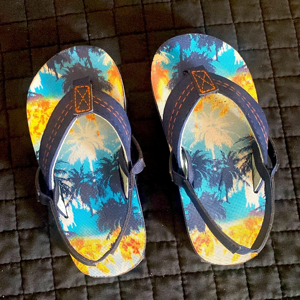 Old navy flip flops